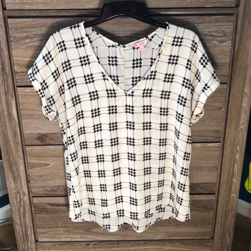 Candies V-Neck Short Sleeved Shirt